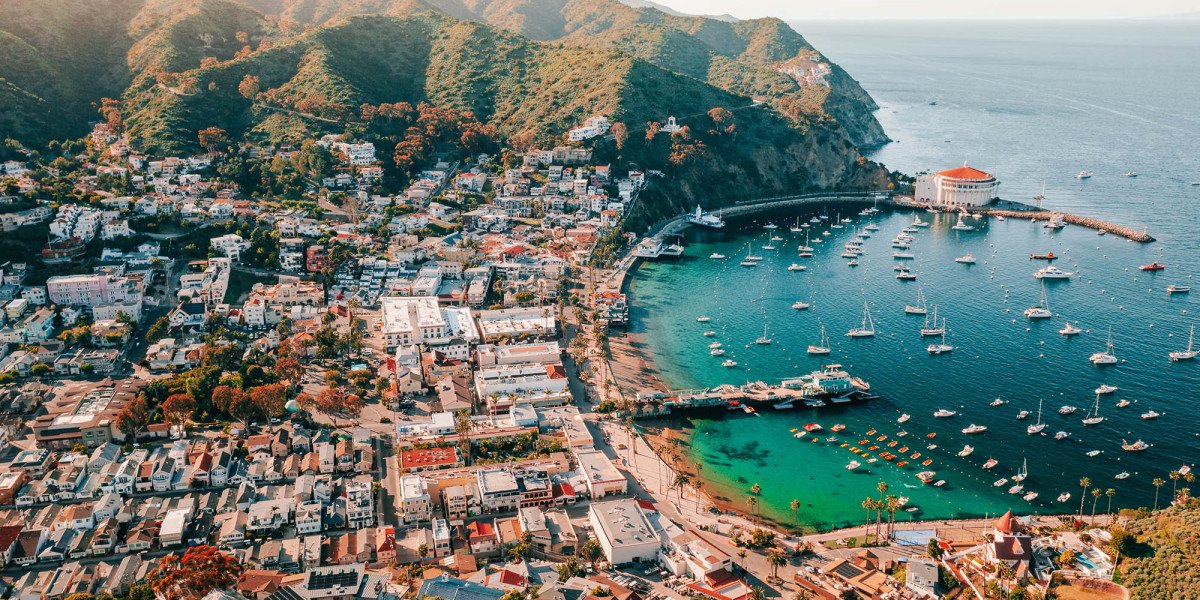 Catalina Island Travel Guide for Families, Couples & Adventurers