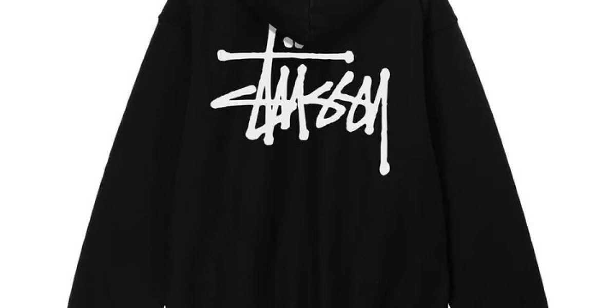 Stussy Hoodie Looks Every US Fashion Fan Loves