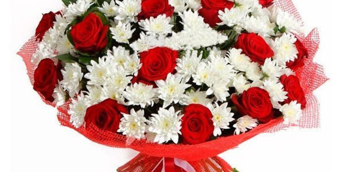 Premium Flowers Delivery in Karachi – Elegant Arrangements at Your Doorstep
