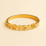 Bracelet Women Profile Picture